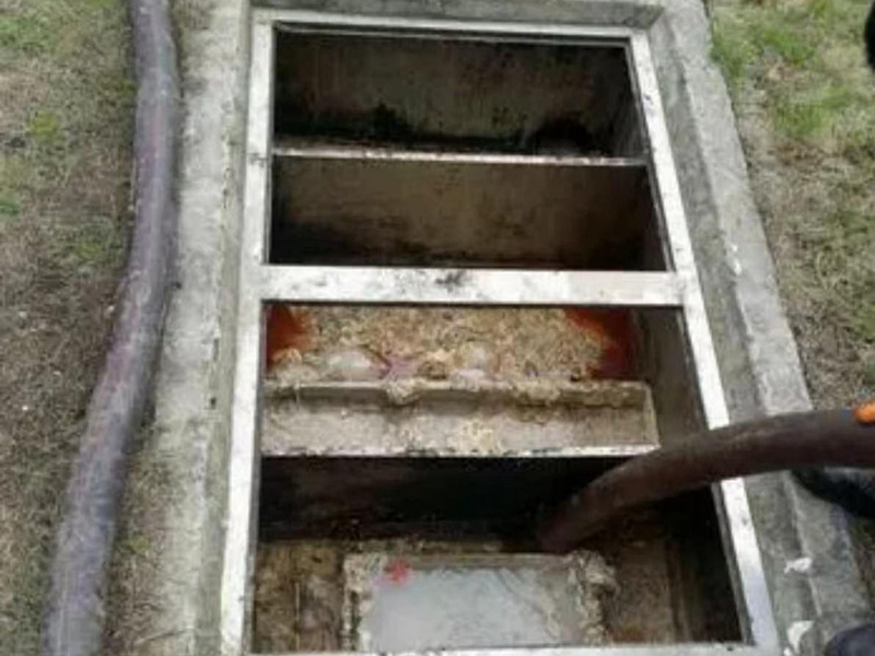 石龙隔油池清理