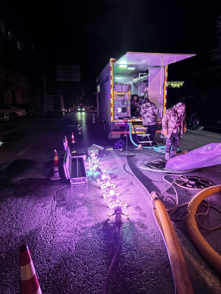 石龙管道非开挖修复